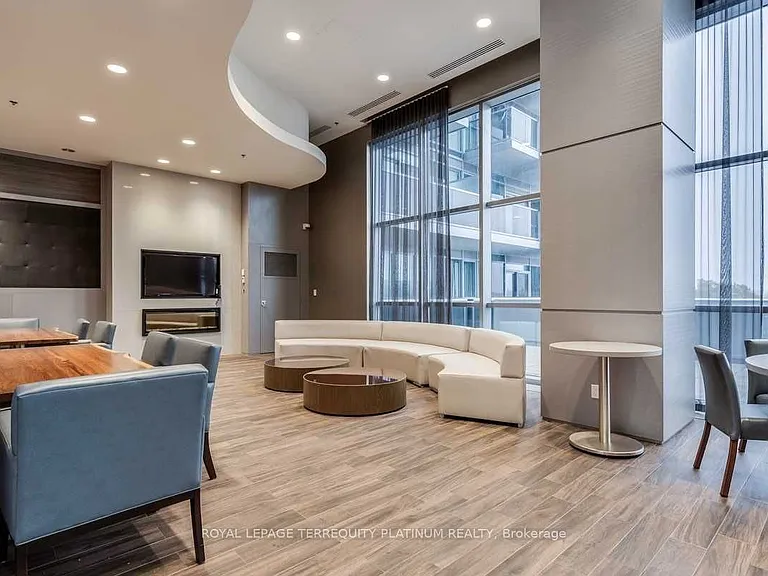 2081 Fairview St #1706 — Photo 15