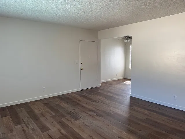 1631 N Allen Ave — Photo 13