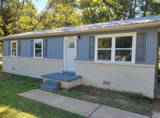 1109 Lone Oak Rd, Paris, TN 38242