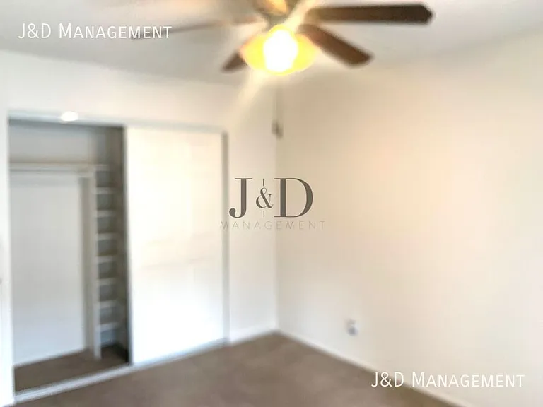 909 S Sunshine Ave S — Photo 18