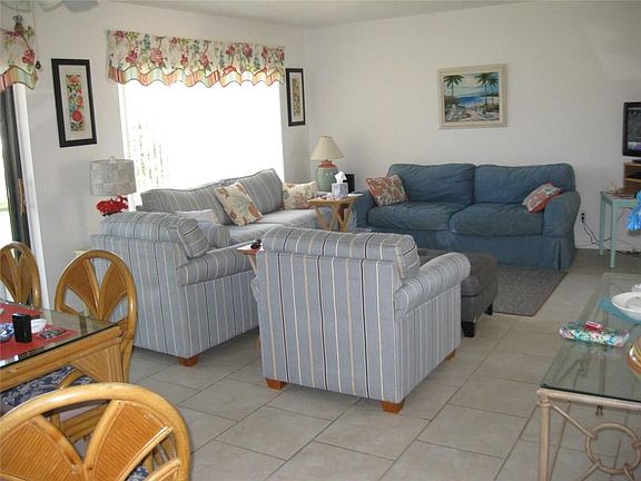 3rd image of 3215 S Lakeview Cir #12105
