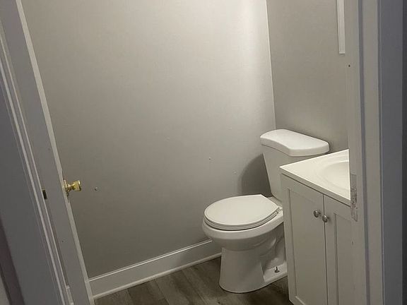 3rd image of 507 W Burleigh St