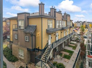 2426 W 34th Ave SW #208, Calgary, AB T2T 2C8