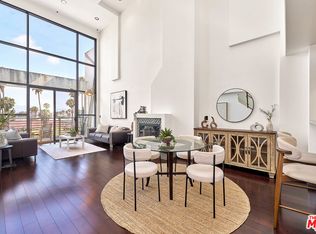 520 S Kingsley Dr #Penthouse 3, Los Angeles, CA 90020
