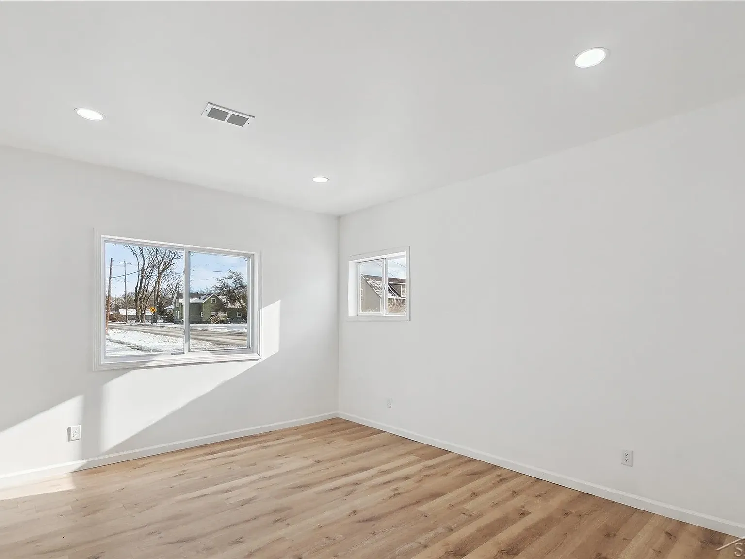 356 Shattuck Rd — Photo 4