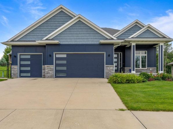 802 Tranquil Bluff Trl, Iowa City, IA 52245