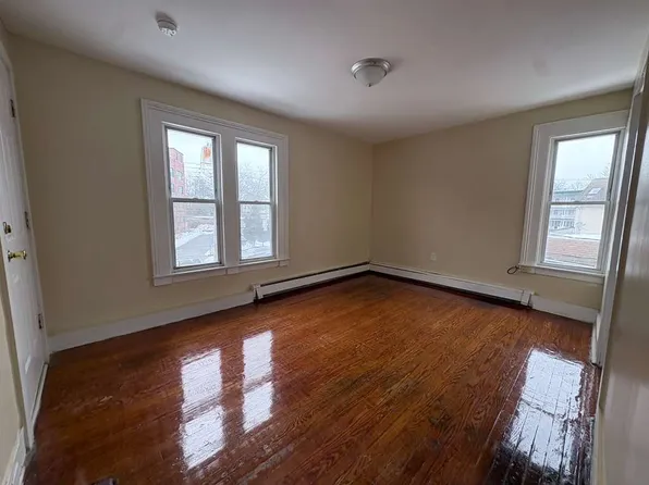 122 Derby Ave, New Haven, CT