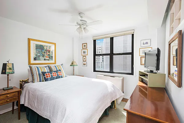 Sold by Compass | media 2