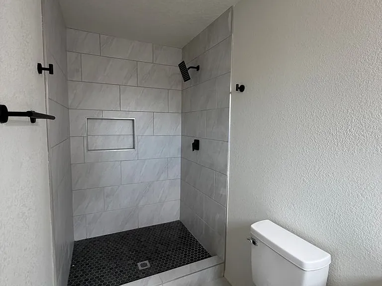 5608 Drake Ave NW — Photo 11