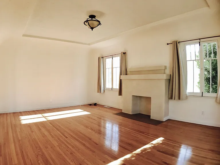 1340 Western Ave — Photo 6