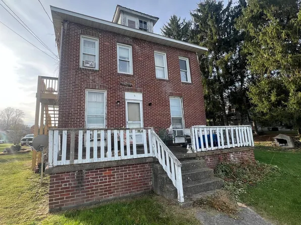5 Brent St, Hancock, MD 21750