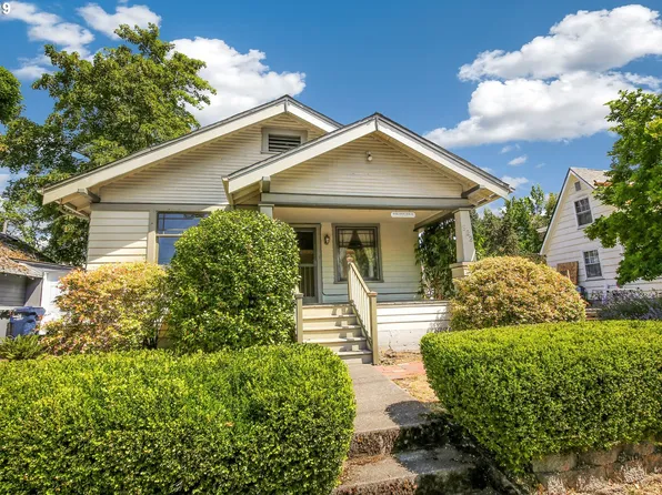 522 E St, Springfield, OR 97477