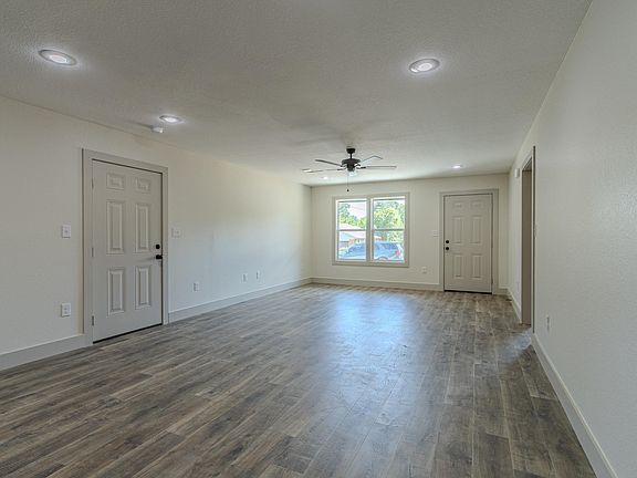 5th image of 4213 Cedar Heights Rd