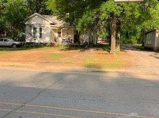 1221-1223 Clifton St, Conway, AR 72034