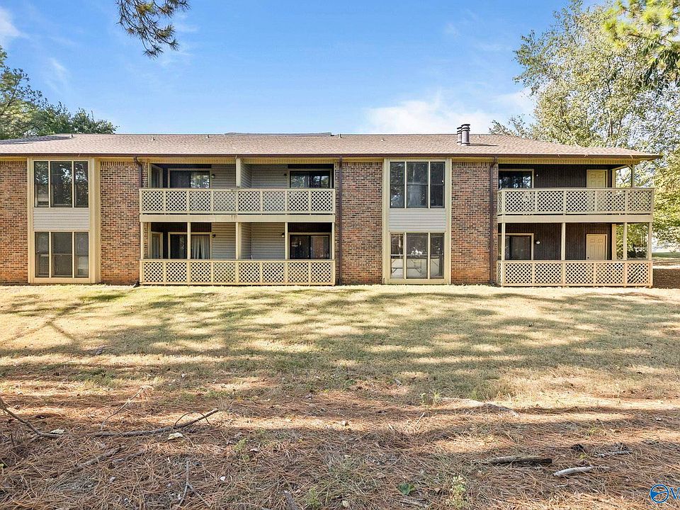 1st image of 4923 Seven Pine Cir #4