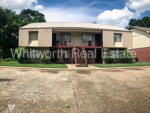 2nd image of 624 33rd St E APT D