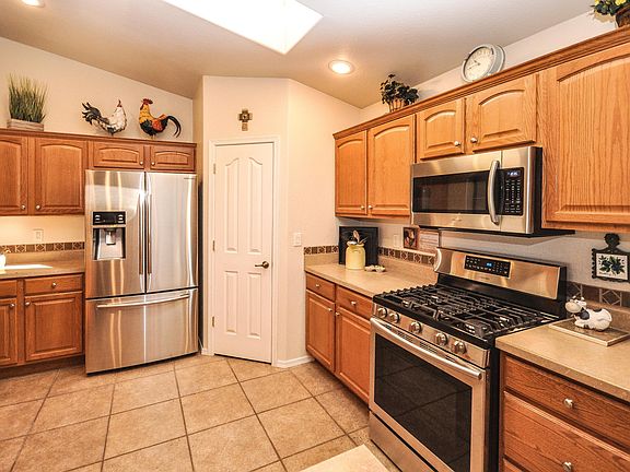 4th image of 11105 N Patagonia Ct