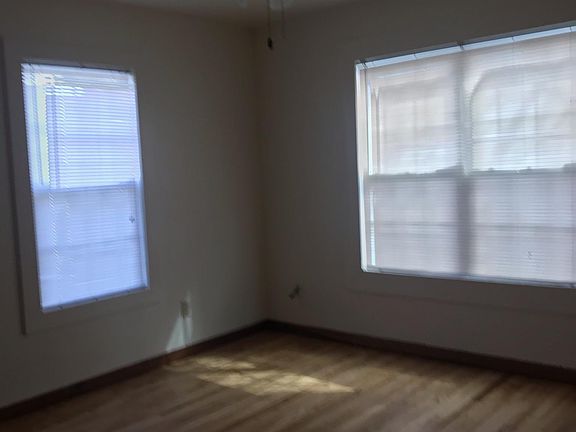 3rd image of 433 E 20th St