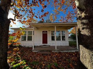 1081 N Walnut St, Van, TX 75790