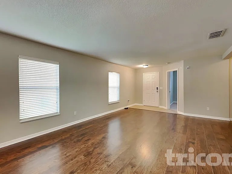 3165 Kearns Rd — Photo 3