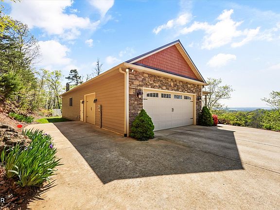 2nd image of 2278 Lower Rinehart Rd