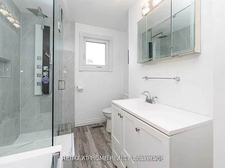 376 Kelly Cres #MAIN — Photo 16