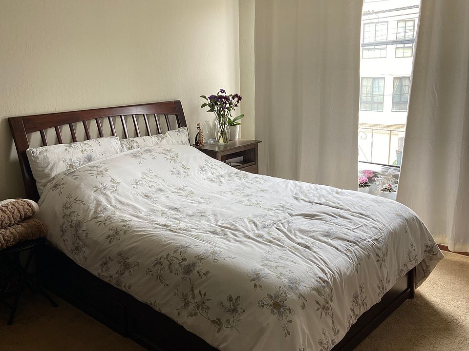 2nd image of 565 28th Ave APT 1