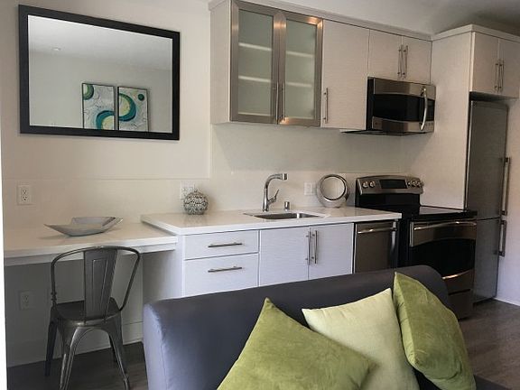 5th image of 1511 15th St Unit 308