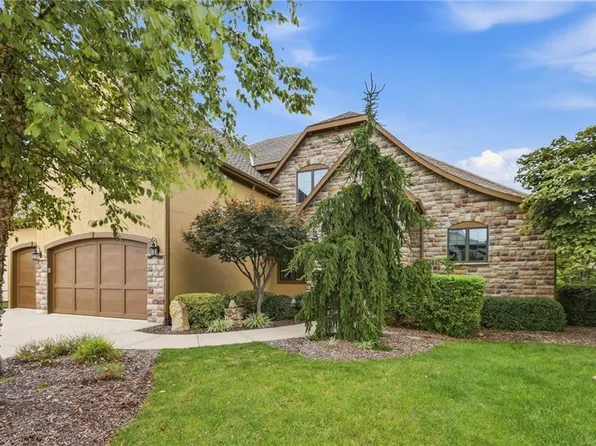 16250 Canterbury Rd, Overland Park, KS 66085