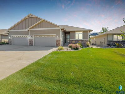 5807 W Yukon Trl, Sioux Falls, SD, 57107