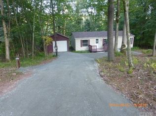 566 Lake Shore Ln, Narrowsburg, NY 12764