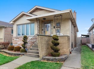 6042 W 55th St, Chicago, IL 60638