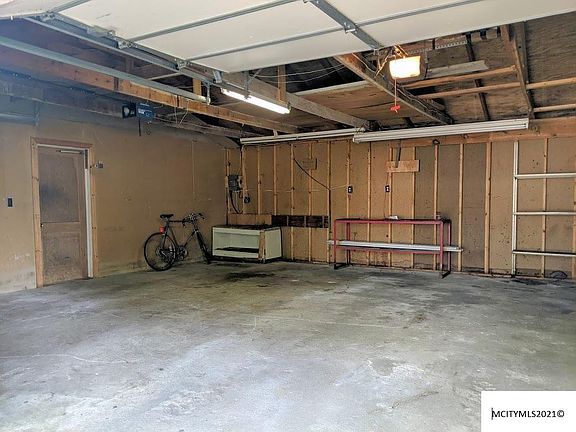 5th image of 545 16th St SE