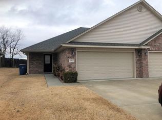 6102 White Oak Cir, Fort Smith, AR 72916