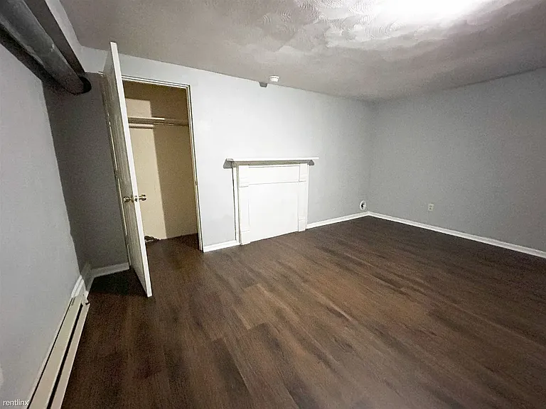 Office/Bonus Room