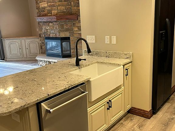 2nd image of 672 Barton Ave NW