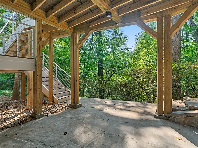 109 Devon Ct — Photo 40