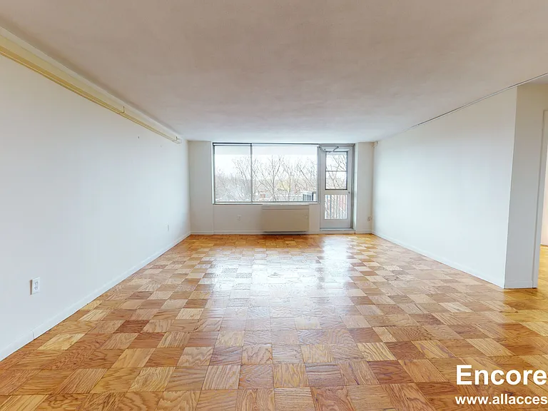 17 Monmouth Ct #D — Photo 23