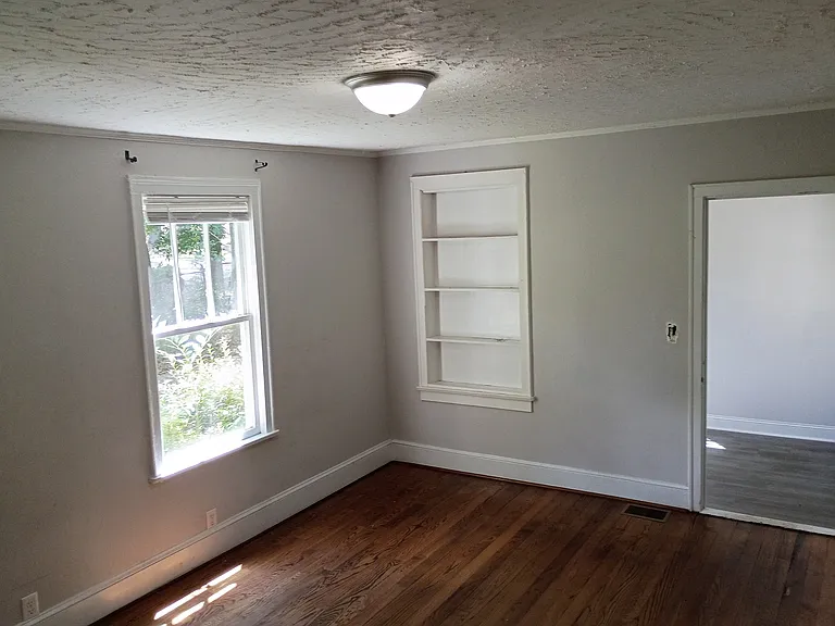 1450 Kingston Rd — Photo 17
