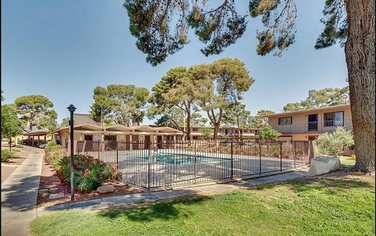 1 bed, 480 sqft, $1,100 — Photo 4