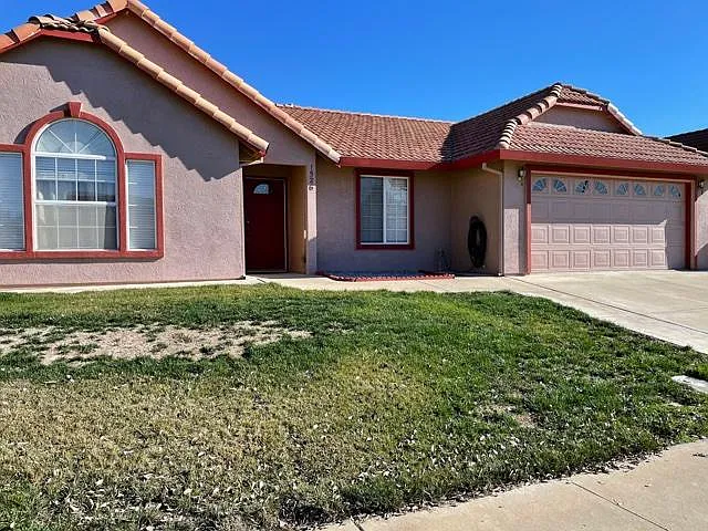 1526 Torry Pine Dr photo 1