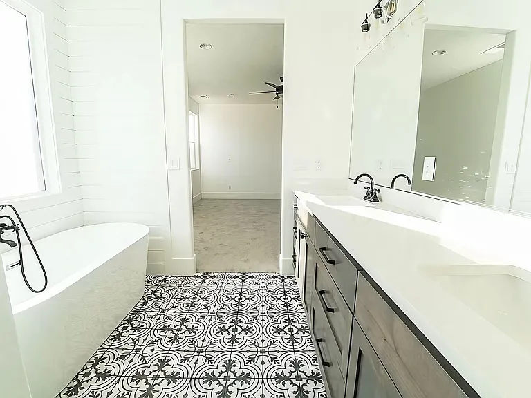 3685 W 2510 S — Photo 13