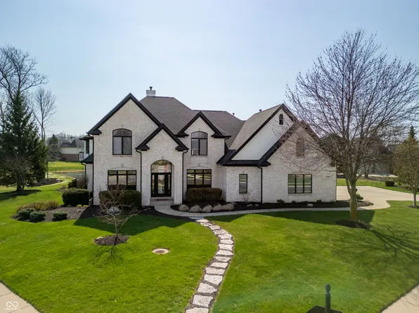 11785 Darsley Dr, Fishers, IN 46037