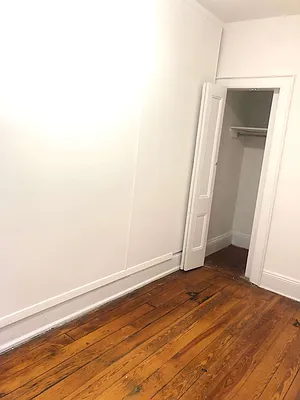 Rented by Avenues Real Estate | media 12