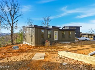 2305 Village Cir, Sevierville, TN 37862