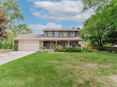 5374 Daniels Dr, Troy, MI, 48098