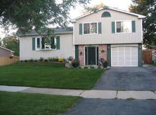 16953 Leclaire Ave, Oak Forest, IL