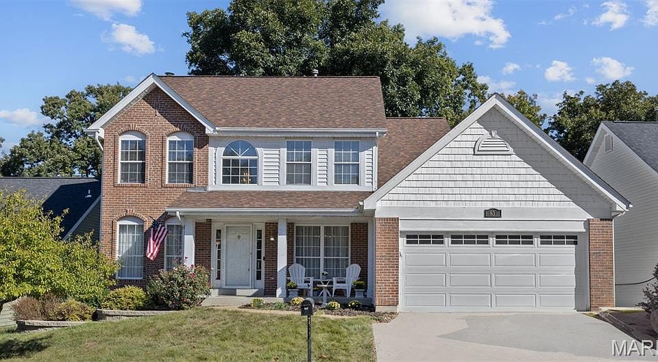 1st image of 831 Crescent Oaks Ct