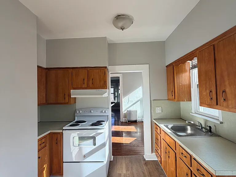 1226 Whalley Ave #B — Photo 2