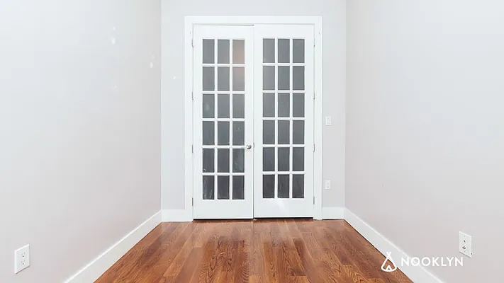 Rented by Nooklyn NYC LLC | media 24